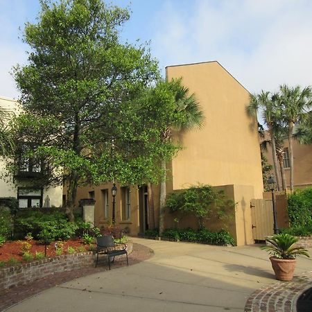 The Lodge Alley Inn Charleston Exterior photo